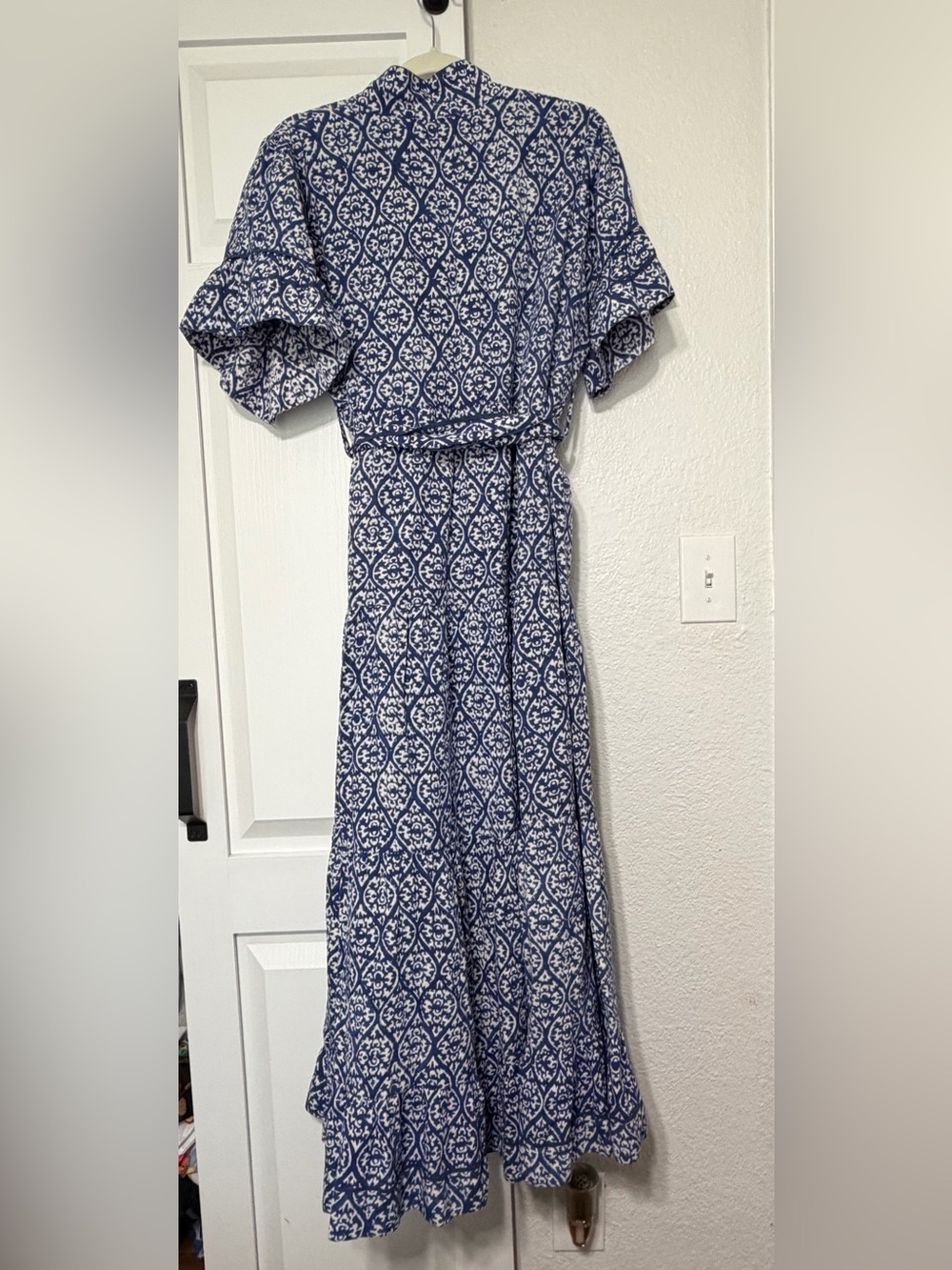 SUE SARTOR Dress - Picture 2 of 4